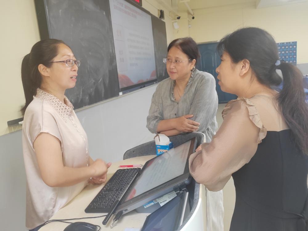 校际听课互研讨 深耕课堂提质效